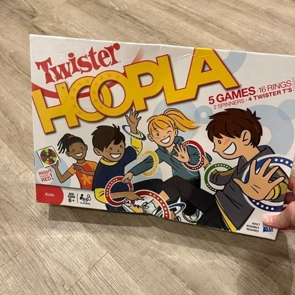 New Twister Hoopla Kids 2009 Game Sealed Box